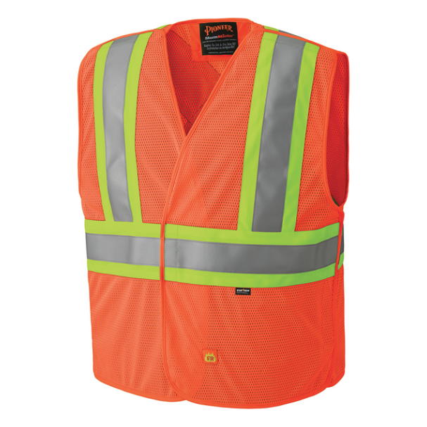 • FR treated polyester mesh
• Meets EN ISO 14116 Index 1
• Must be worn over an FR sleeved garment
• Tested to ASTM D6413 for flame resistance (Damaged length under 6”)
• CSA Z96-22 Class 2 Level 2
• ANSI/ISEA 107-2020 Class 2 Type P and R
• 5 point tear-away
• StarTech® FR reflective tape
• D ring access slot
• Adjustable 1 size up at front