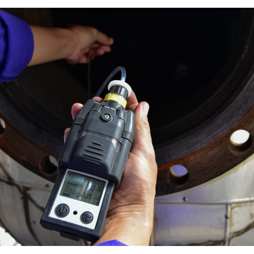 CONFINED SPACE ENTRY AND RESCUE TRAIN THE TRAINER