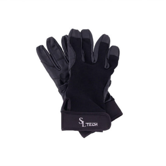 Cuff with velcro closure
The back is made of abrasion resistant & breathable stretch nylon
Reinforced carabiner hole for attaching the gloves to your harness